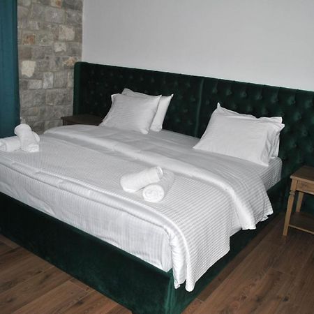 Boutique Vila Fidani Voskopojë Buitenkant foto