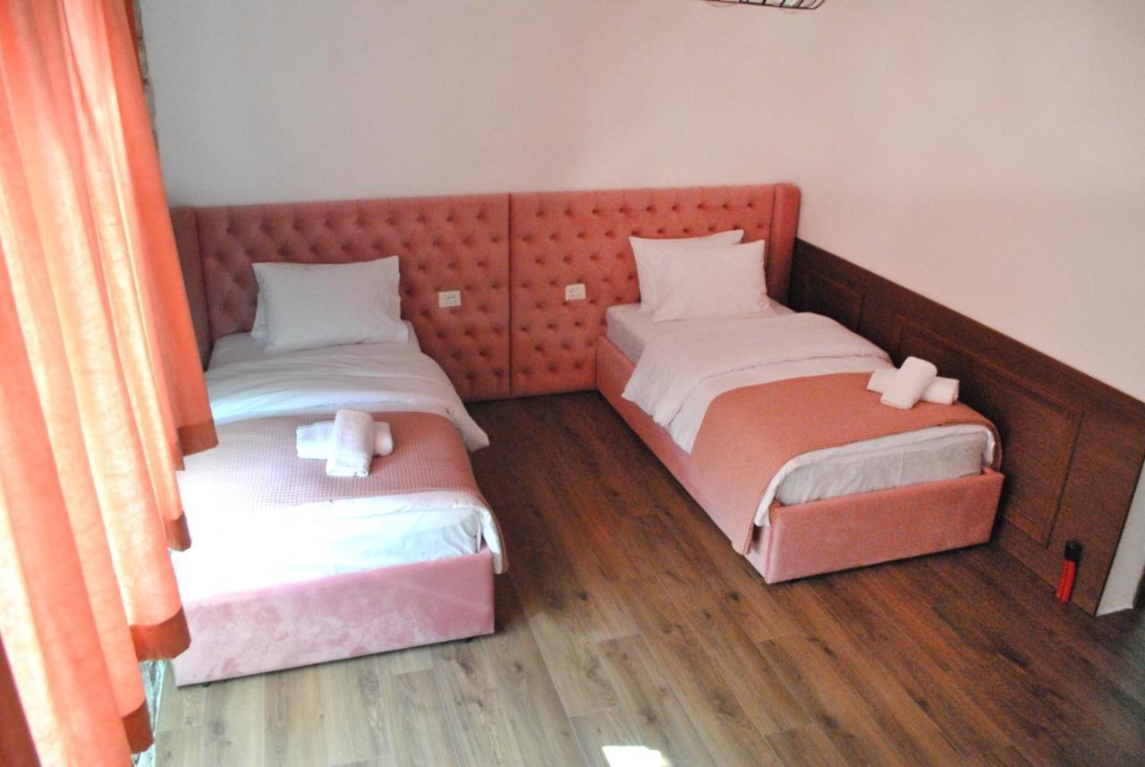 Boutique Vila Fidani Voskopojë Buitenkant foto
